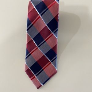 Nautica 100% Silk Men’s Tie.